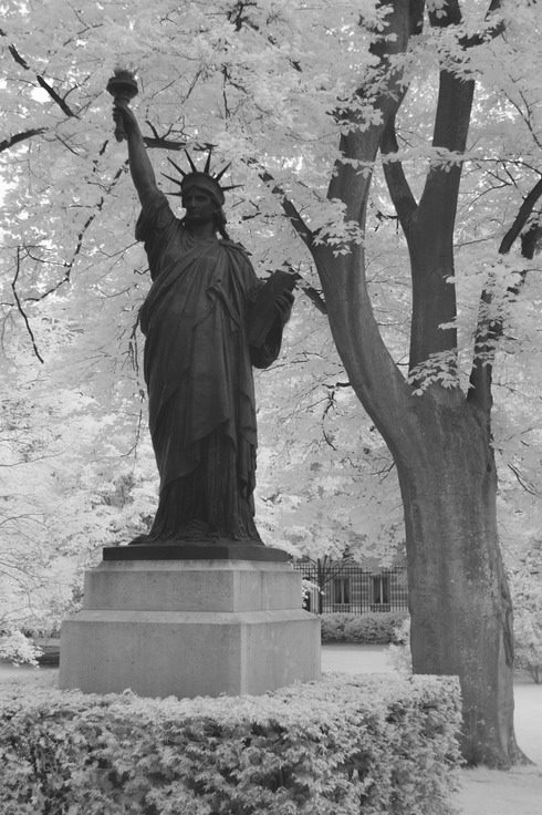 statue of liberty IR-1